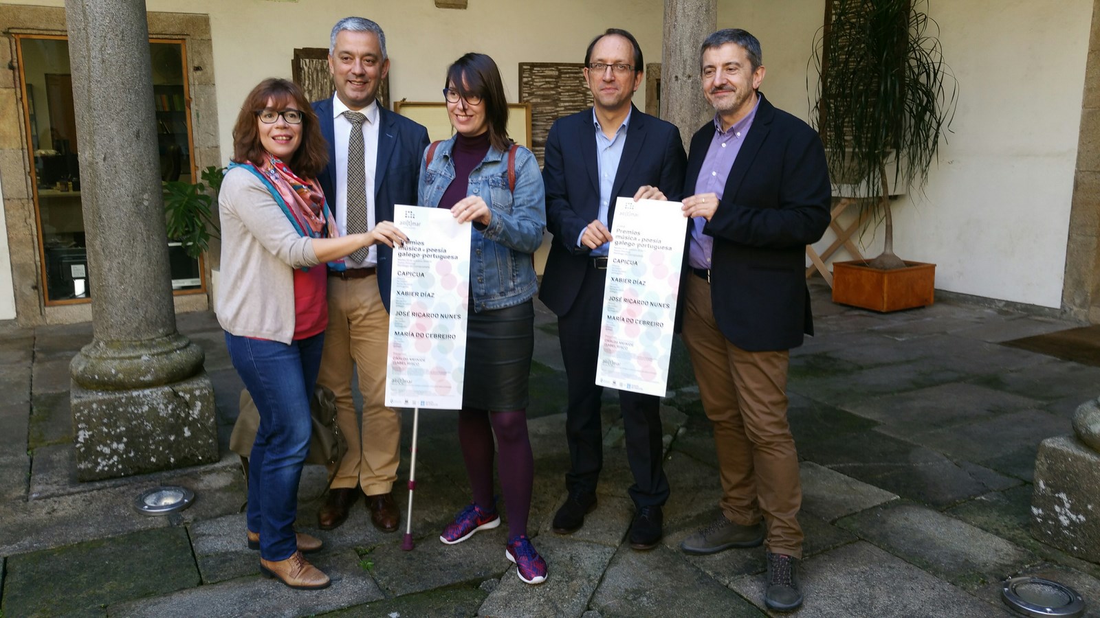 María do Cebreiro, Valentín García, Branca Novoneyra, Anxo Lorenzo e Gonzalo Constenla.
