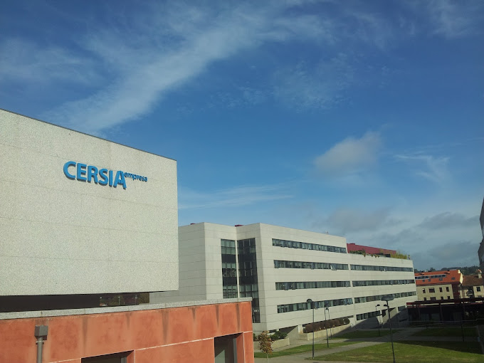 Cersia empresa, onde se atopan as oficinas da área de Emprego do Concello de Santiago