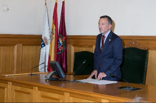 Agustín Hernández en su toma de posesión como alcalde